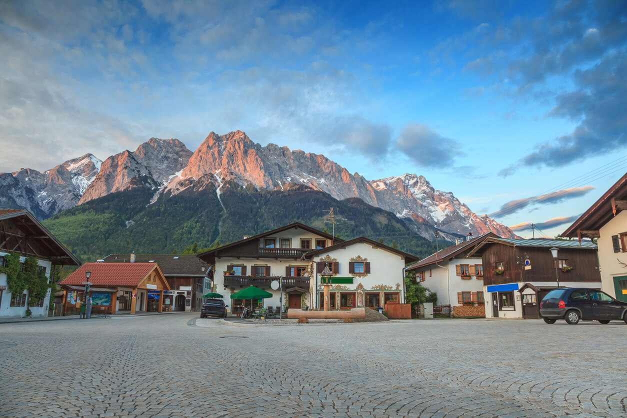 Modernes Wellnesshotel im Landkreis Garmisch-Partenkirchen Bild 0