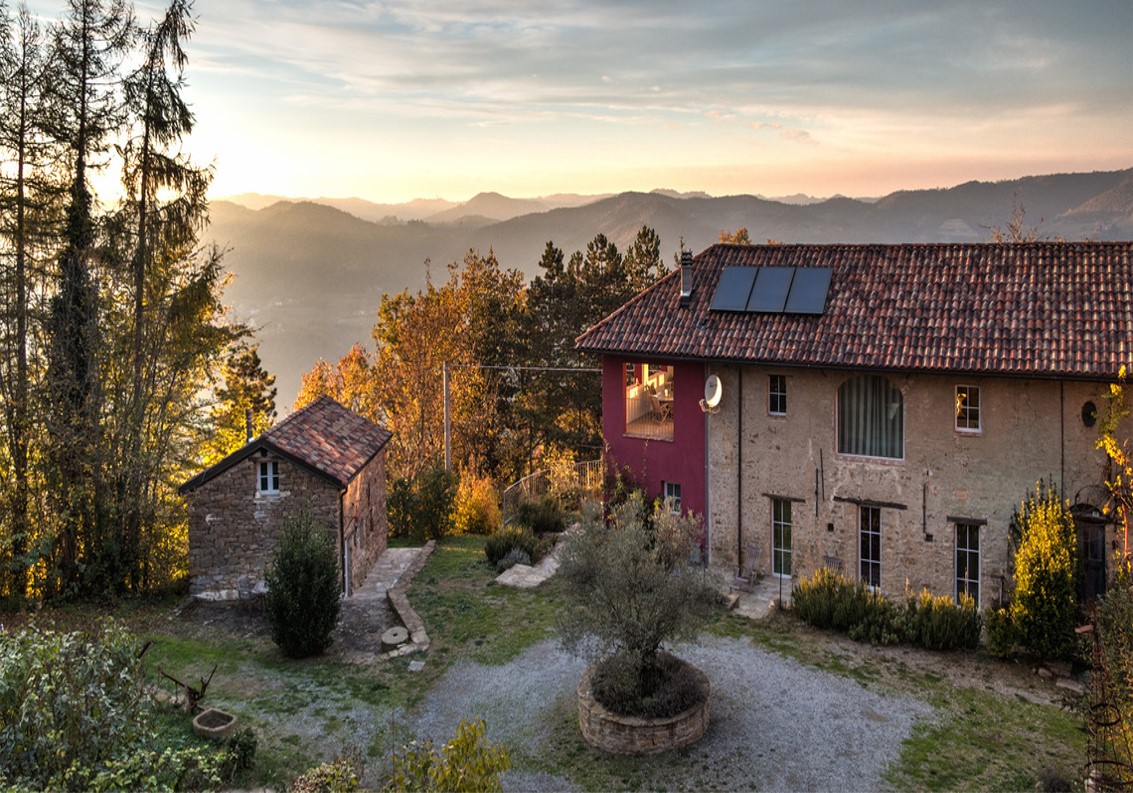 Modernes Hideaway im Piemont zu verkaufen Bild 0