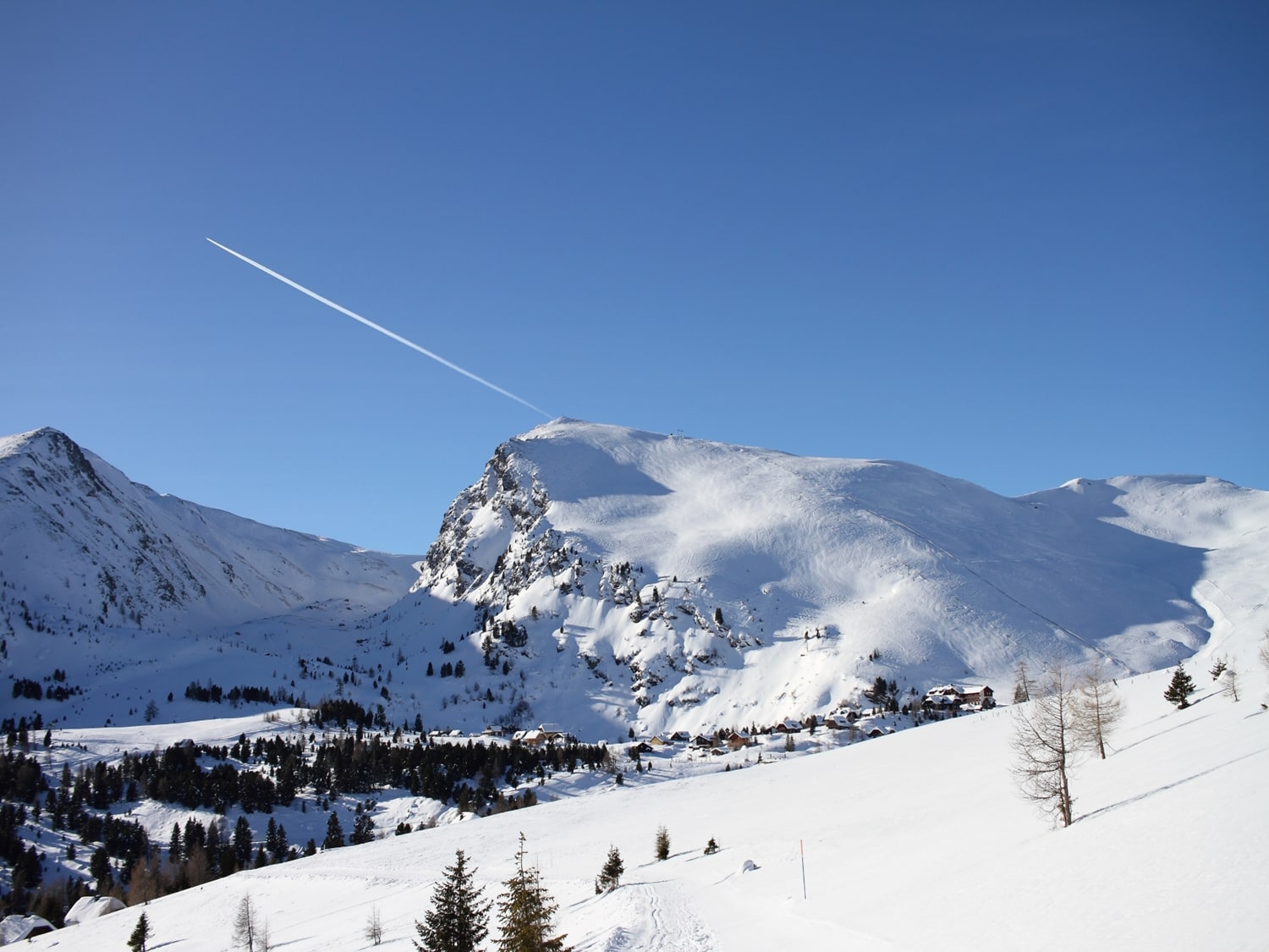 Grundstück in Top Lage in Skigebiert für touristische Bebauung Bild 0